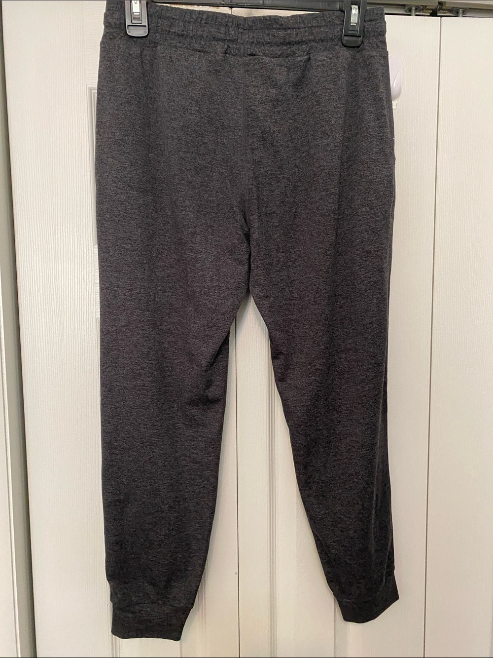 Vuori Gray Joggers Size Small - Picture 2 of 5